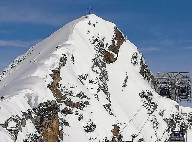 Family Schweng Апартаменты Тукс